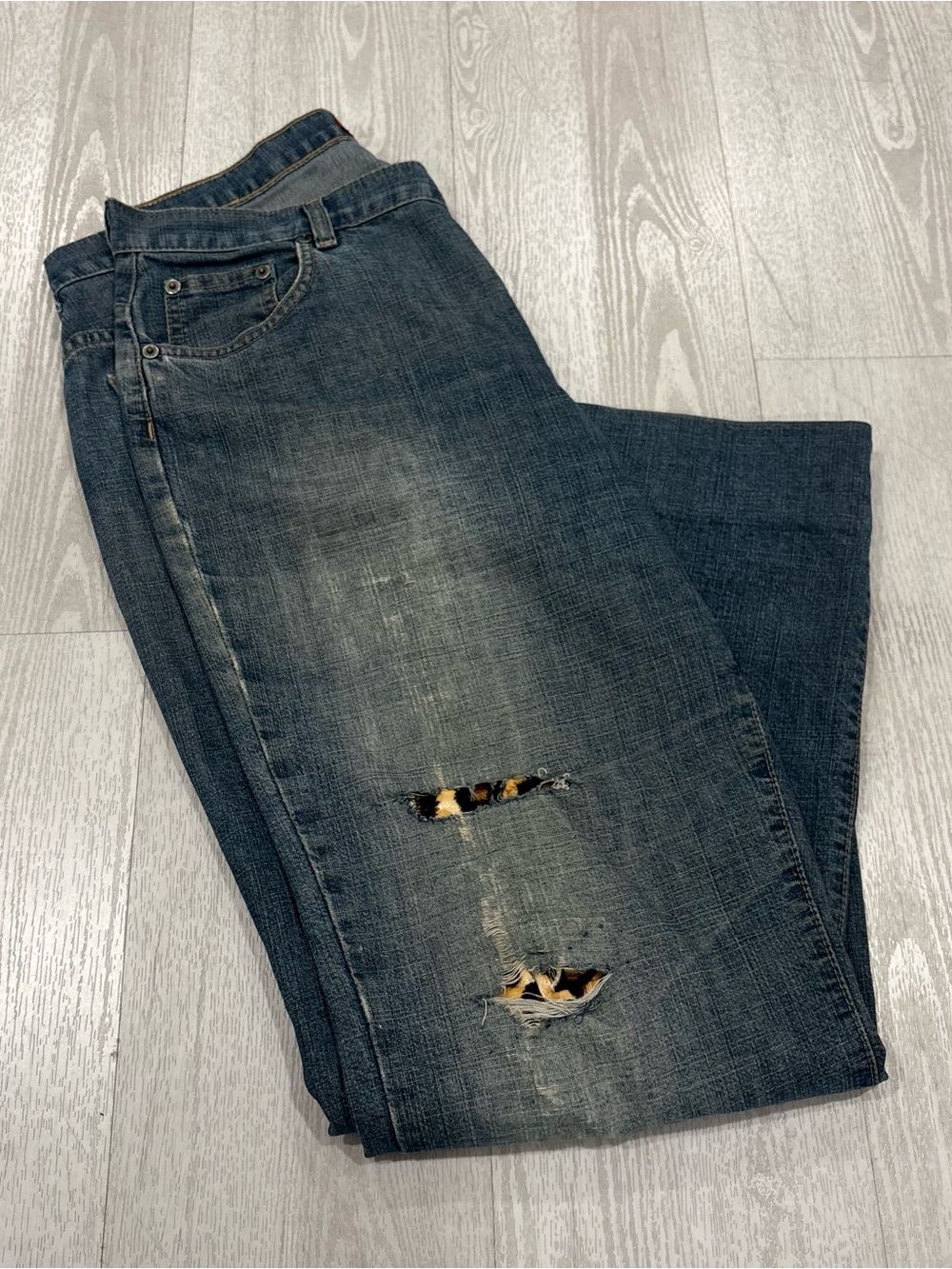 Vintage Women's Nautica Jeans Company Distressed Denim Jeans